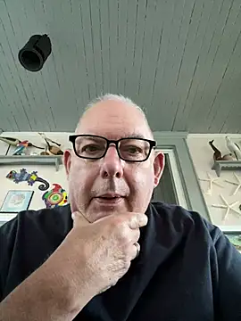 Snapshot of CharlieWeaver22 chatting on 07-08-26, 10:42 CharlieWeaver22 online show from 07-08-26, 10:42
