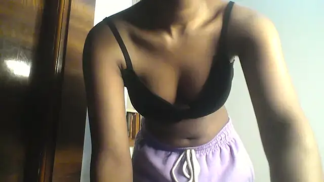 Snapshot of mickle_james chatting on 02-17-26, 07:53 mickle james online show from 02-17-26, 07:53