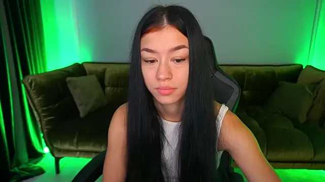 FataleNellie online show from 10-29-25, 09:49