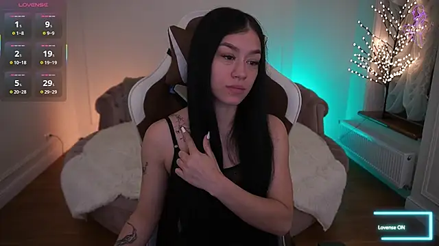 FataleNellie online show from 04-30-26, 08:48