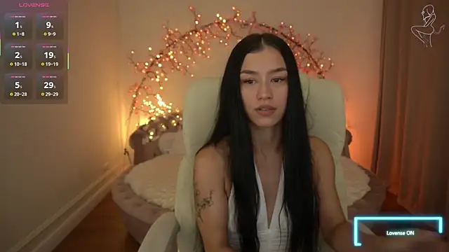 FataleNellie online show from 06-25-26, 08:02