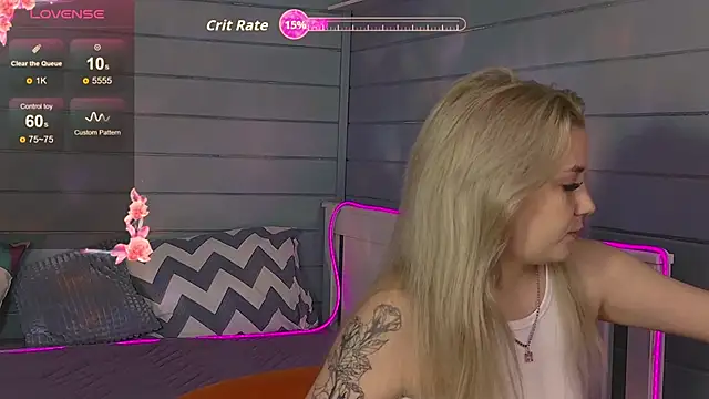 Snapshot of Crystal_Jull chatting on 09-20-25, 12:50 Crystal Jull online show from 09-20-25, 12:50