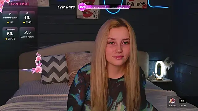 Snapshot of Crystal_Jull chatting on 11-03-25, 07:04 Crystal Jull online show from 11-03-25, 07:04