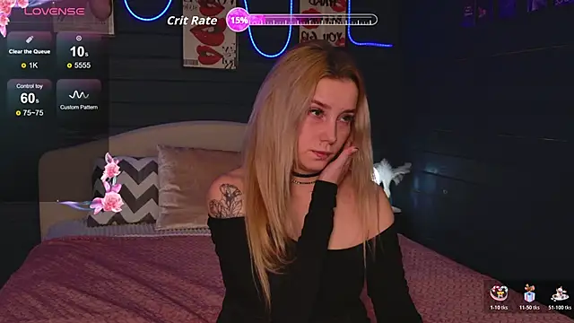 Snapshot of Crystal_Jull chatting on 11-09-25, 04:49 Crystal Jull online show from 11-09-25, 04:49