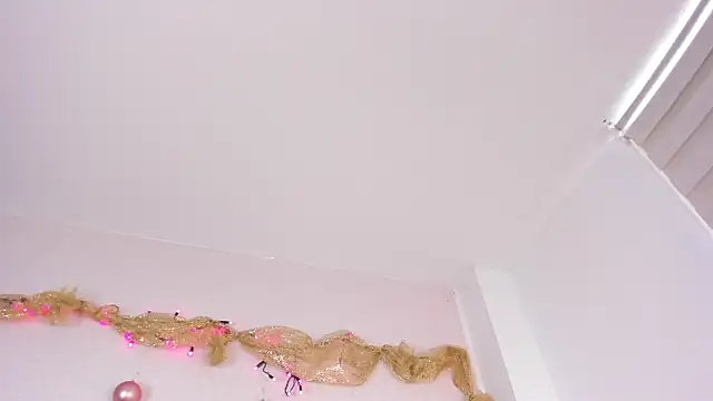 missweetpeach online show from 12-14-25, 07:29