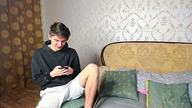 Snapshot of SherlockMax chatting on 10-02-25, 10:28 SherlockMax online show from 10-02-25, 10:28