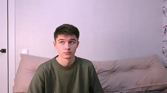 Snapshot of SherlockMax chatting on 11-28-25, 06:32 SherlockMax online show from 11-28-25, 06:32