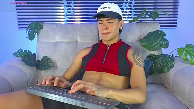CamiiGuzmanX online show from 07-10-26, 08:55