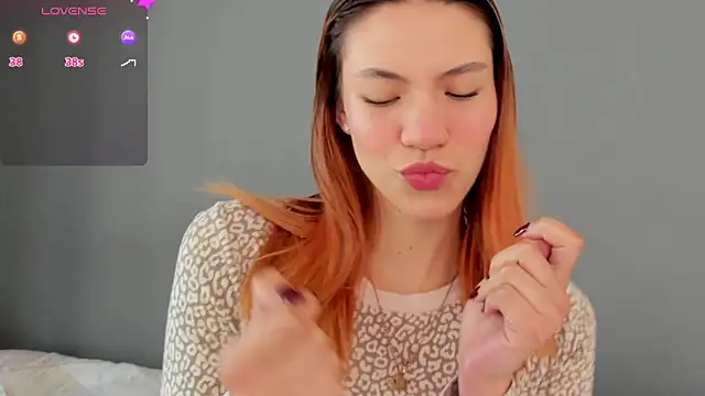 Snapshot of AntonellaaRossii chatting on 10-09-25, 01:09 AntonellaaRossii online show from 10-09-25, 01:09