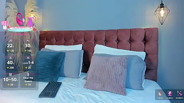 Tania 77  online show from 10-10-25, 12:48