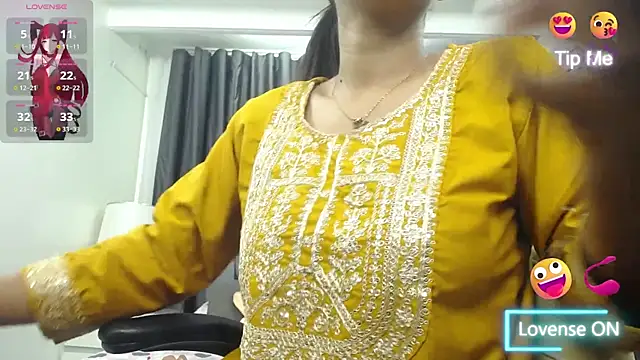 Snapshot of kairadayamai chatting on 06-09-26, 11:55 kairadayamai online show from 06-09-26, 11:55