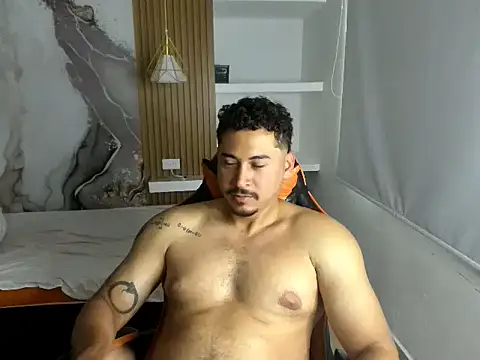 Snapshot of ashlan_king chatting on 05-17-26, 12:01 ashlan king online show from 05-17-26, 12:01