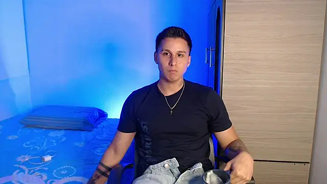 Snapshot of valentinosex1 chatting on 12-02-25, 09:54 valentinosex1 online show from 12-02-25, 09:54