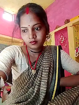 Snapshot of Hot_bbbb chatting on 04-02-26, 10:13 Hot bbbb online show from 04-02-26, 10:13