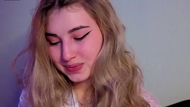 sugarskitty online show from 10-31-25, 01:17