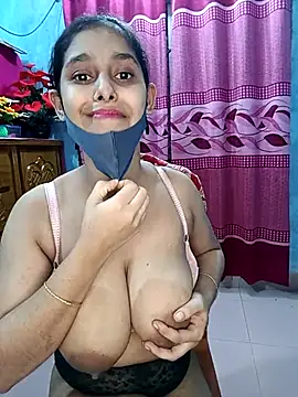 Cute Faria online show from 10-17-25, 05:15