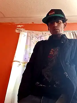 Snapshot of Xhimo5 chatting on 09-15-25, 04:51 Xhimo5 online show from 09-15-25, 04:51