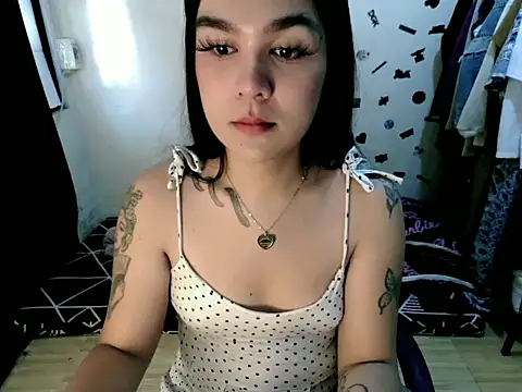 Snapshot of Moiraine_Sedai chatting on 10-14-25, 11:38 Moiraine Sedai online show from 10-14-25, 11:38