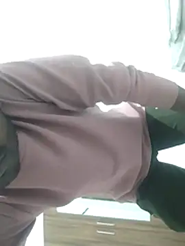 Snapshot of Wet_BunnyFun chatting on 01-18-26, 05:17 Wet BunnyFun online show from 01-18-26, 05:17