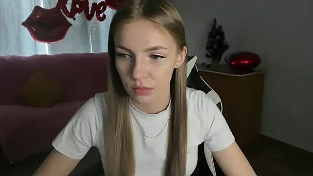 HitGyrl online show from 03-27-26, 08:26