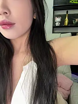 tuzi5201314 online show from 12-21-25, 03:30