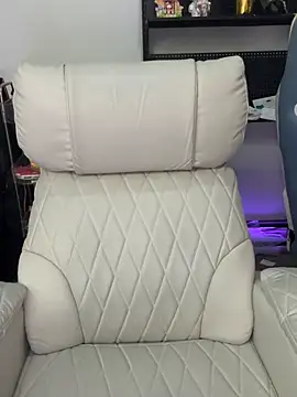 tuzi5201314 online show from 01-15-26, 04:11