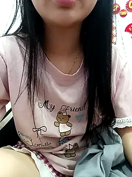 Snapshot of MinhChauXXX19 chatting on 03-19-26, 03:16 MinhChauXXX19 online show from 03-19-26, 03:16