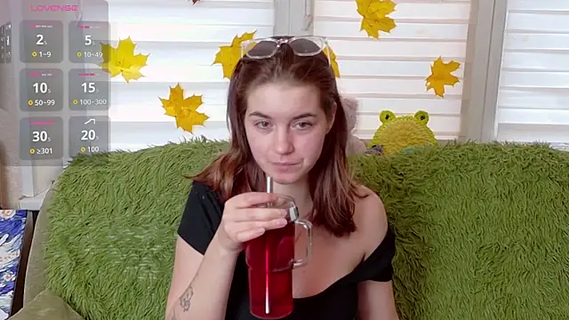 Snapshot of ElzaBlis chatting on 10-29-25, 12:51 ElzaBlis online show from 10-29-25, 12:51