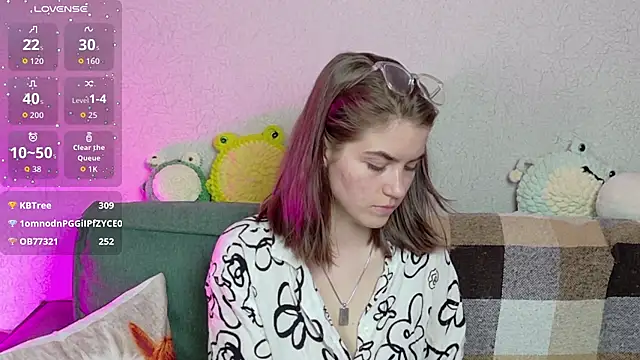 ElzaBlis online show from 04-18-26, 08:09