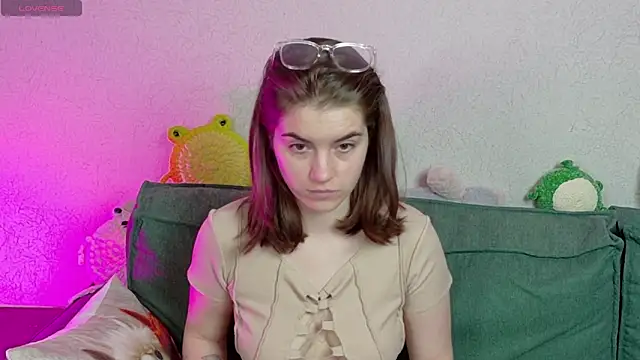 Snapshot of ElzaBlis chatting on 06-03-26, 01:14 ElzaBlis online show from 06-03-26, 01:14