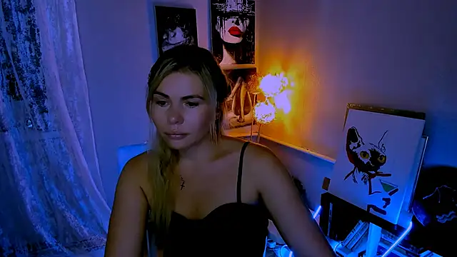 LoraBoyar online show from 06-29-26, 03:45