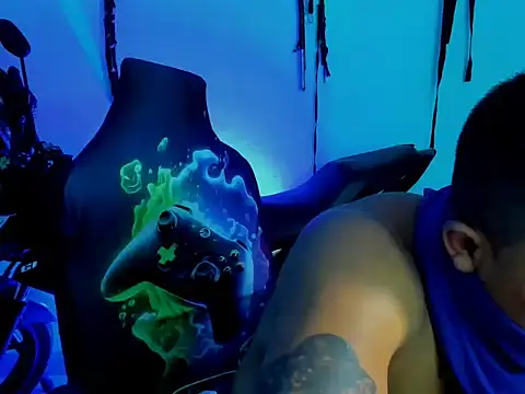 zeus 7777 online show from 10-14-25, 04:46