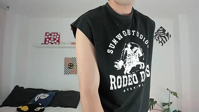 Snapshot of mathewconelly chatting on 11-13-25, 07:24 mathewconelly online show from 11-13-25, 07:24