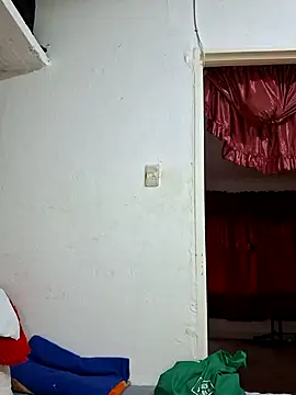 NARNYALABELLA online show from 10-27-25, 10:47