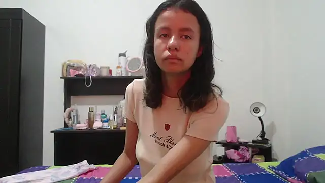 Snapshot of nathaly_jones_ chatting on 06-22-26, 12:13 nathaly jones online show from 06-22-26, 12:13