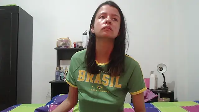 Snapshot of nathaly_jones_ chatting on 07-09-26, 01:15 nathaly jones online show from 07-09-26, 01:15