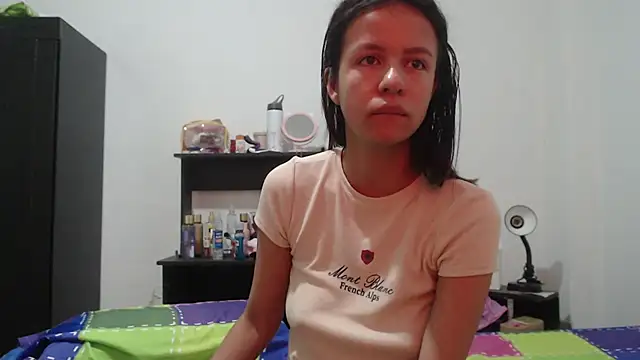 Snapshot of nathaly_jones_ chatting on 07-15-26, 12:21 nathaly jones online show from 07-15-26, 12:21