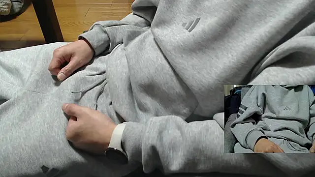 Snapshot of Yasu2000 chatting on 01-07-26, 03:53 Yasu2000 online show from 01-07-26, 03:53