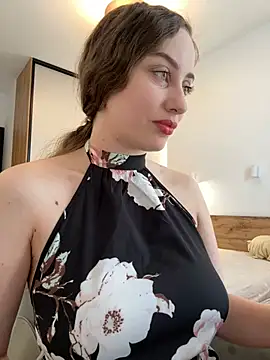 Snapshot of Maribelle_Vinnie chatting on 04-23-26, 12:40 Maribelle Vinnie online show from 04-23-26, 12:40