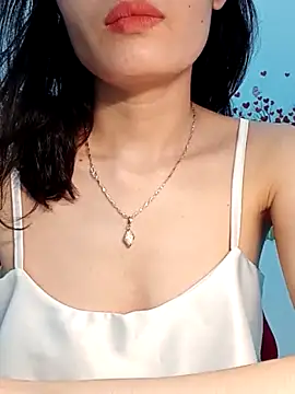 Hinna x online show from 04-15-26, 03:08