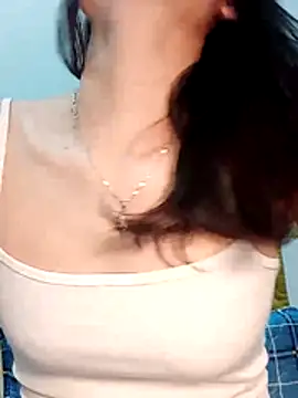 Snapshot of Hinna_x chatting on 04-29-26, 08:26 Hinna x online show from 04-29-26, 08:26