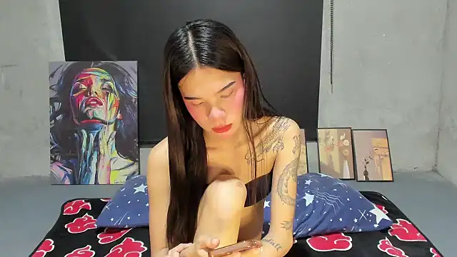 Snapshot of Colette_Thompson chatting on 01-12-26, 03:06 Colette Thompson online show from 01-12-26, 03:06