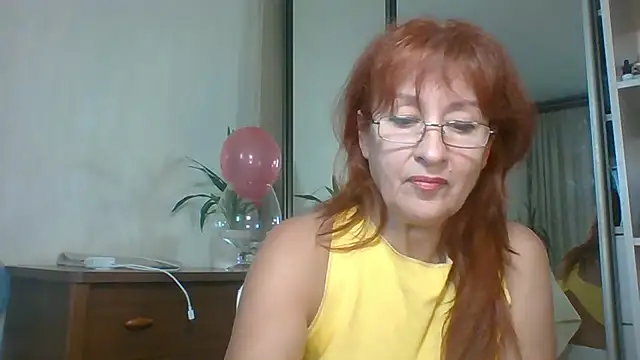 Snapshot of Marellaa chatting on 09-22-25, 09:11 Marellaa online show from 09-22-25, 09:11