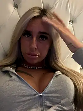 EllieMaeBaby online show from 10-26-25, 06:36