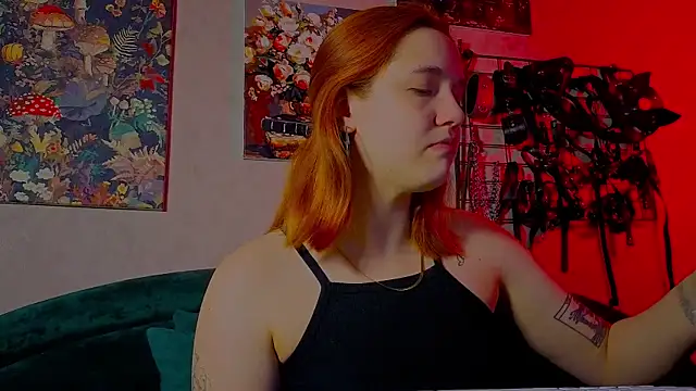 Snapshot of the_high_priestess chatting on 04-25-26, 02:58 the high priestess online show from 04-25-26, 02:58