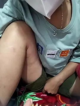 Snapshot of moa_koa chatting on 11-20-25, 01:44 moa koa online show from 11-20-25, 01:44