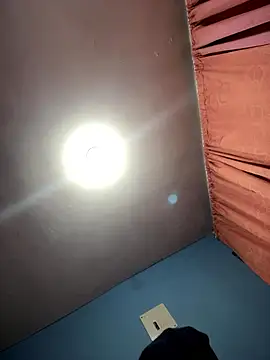 Snapshot of Sebas34_ chatting on 01-12-26, 05:56 Sebas34 online show from 01-12-26, 05:56