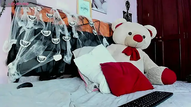 ashley moss online show from 11-01-25, 07:05