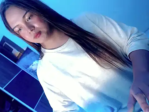 Snapshot of Sweet_angelinax chatting on 10-27-25, 01:53 Sweet angelinax online show from 10-27-25, 01:53