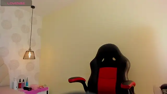 GIANAMILLER6 online show from 11-16-25, 12:11